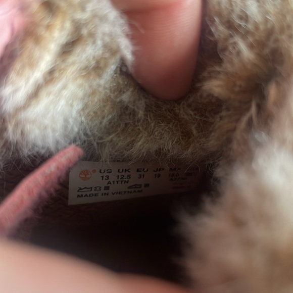 Like new Timberlands - Girls size 13 - Picture 4 of 4